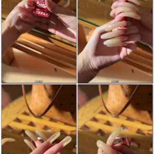 #1032 – Long Natural Nail Show In Sunlight